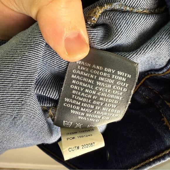 Torrid Denim Trucker Jacket Medium Wash 3X 11879816 - Picture 13 of 13